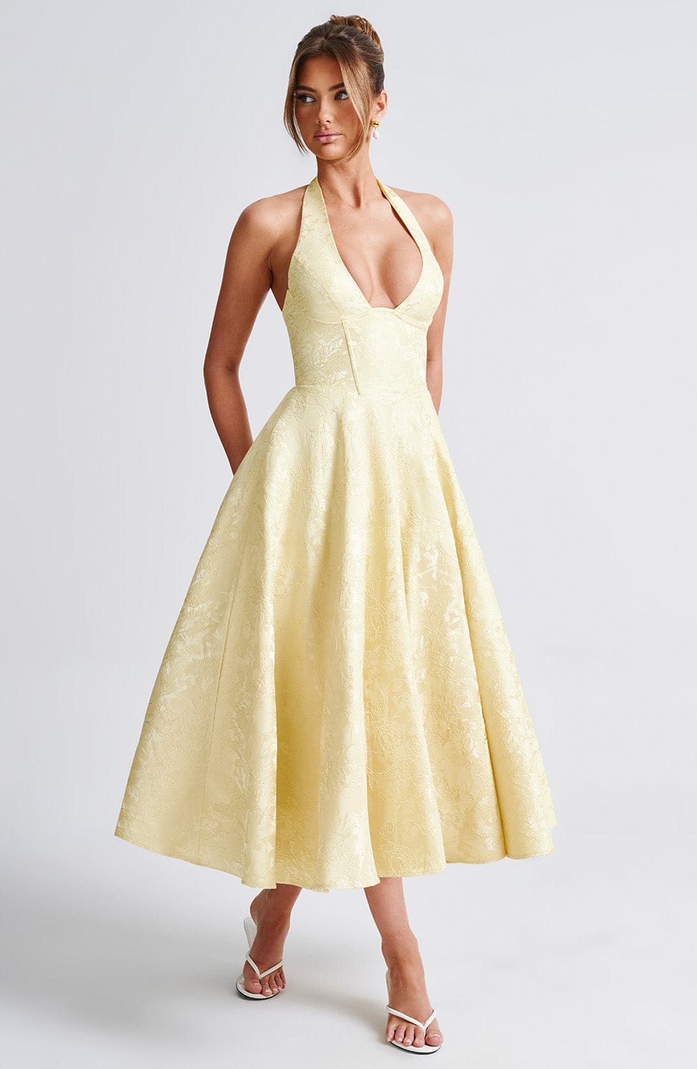 Renata | Jacquard csipkés derékú maxi ruha