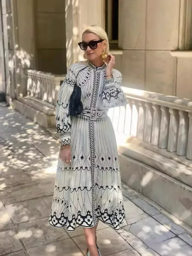 Mirabel | Elegáns, retro mintázatú, A vonalú ruha