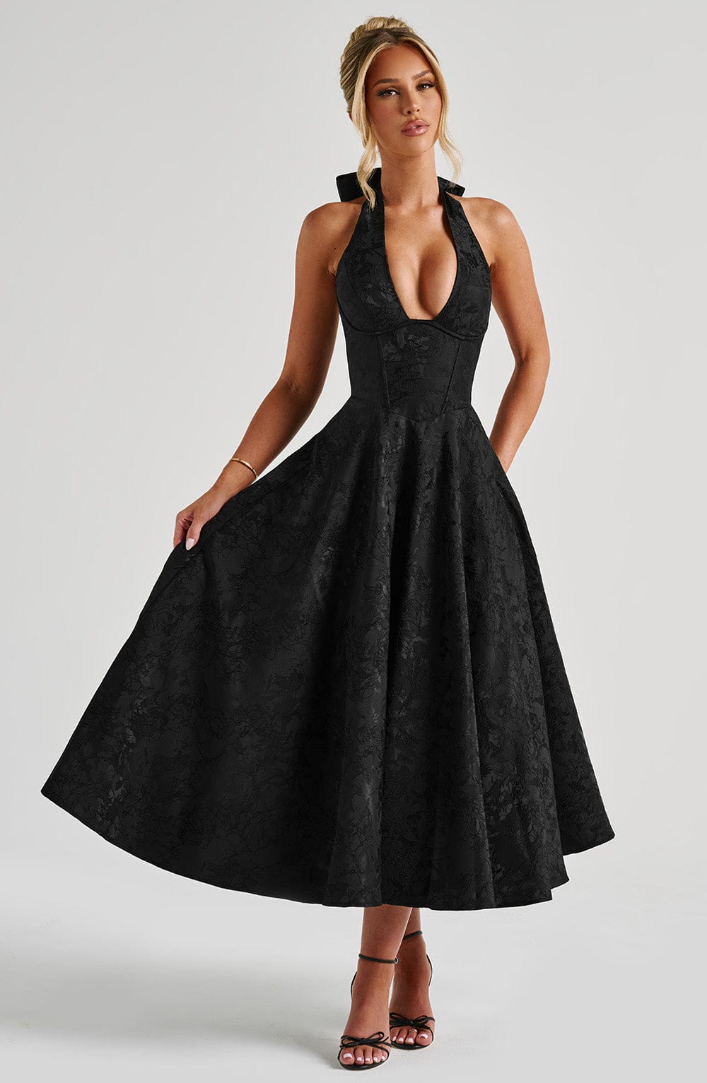 Renata | Jacquard csipkés derékú maxi ruha