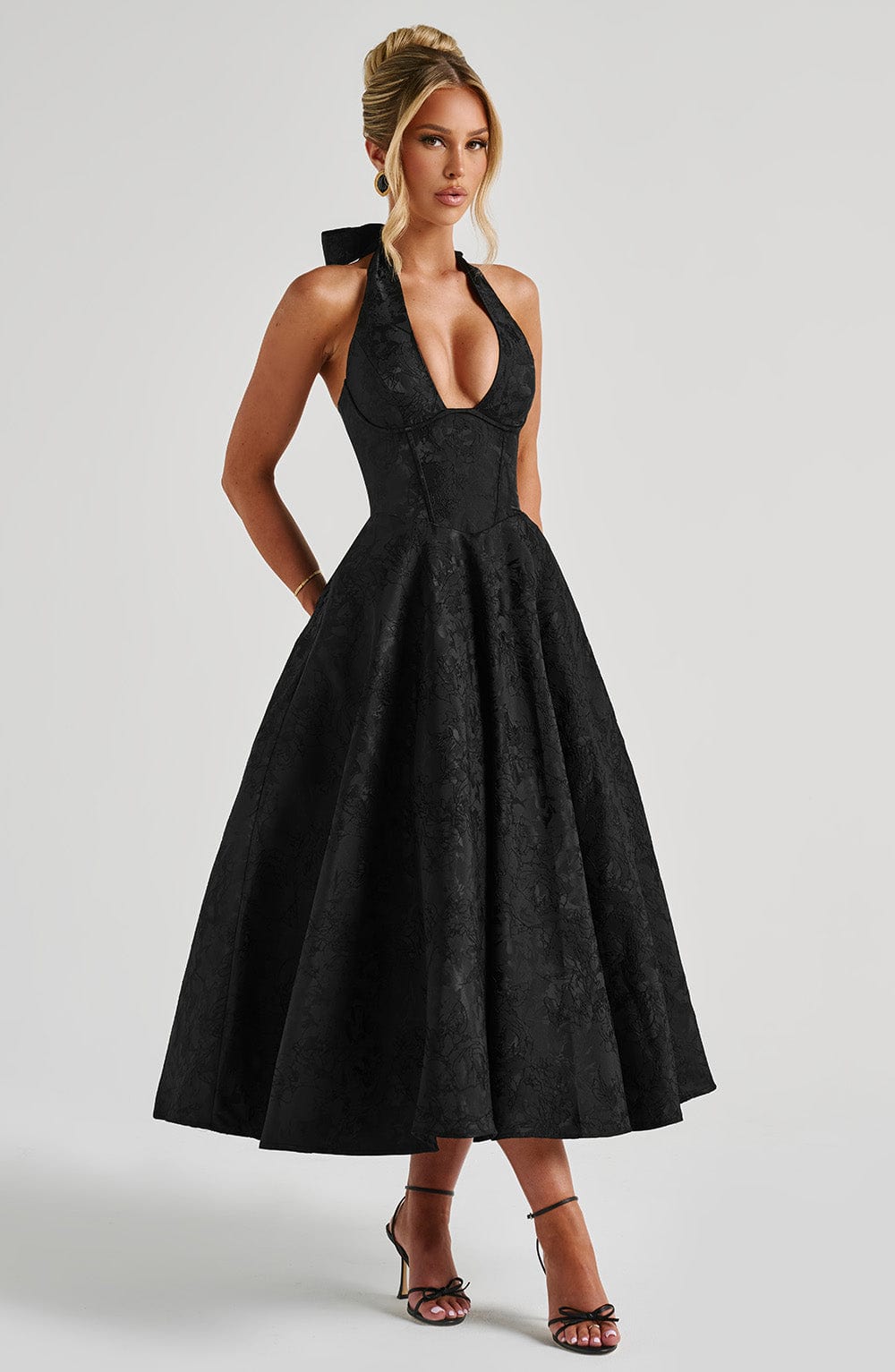 Renata | Jacquard csipkés derékú maxi ruha