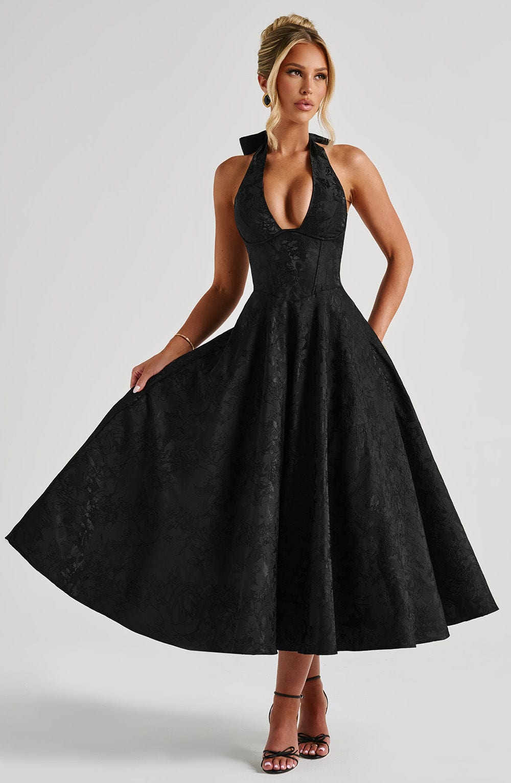 Renata | Jacquard csipkés derékú maxi ruha