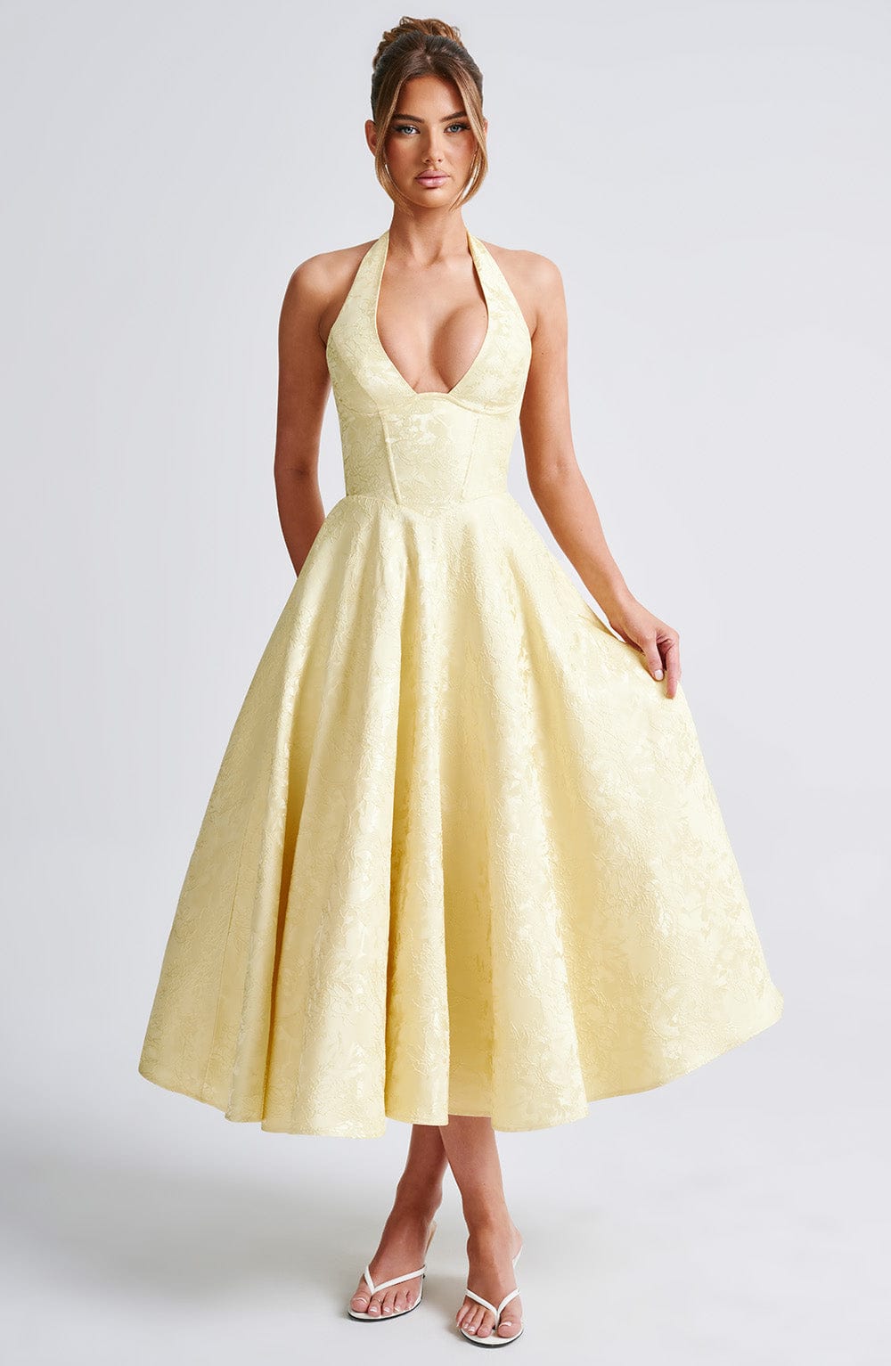 Renata | Jacquard csipkés derékú maxi ruha